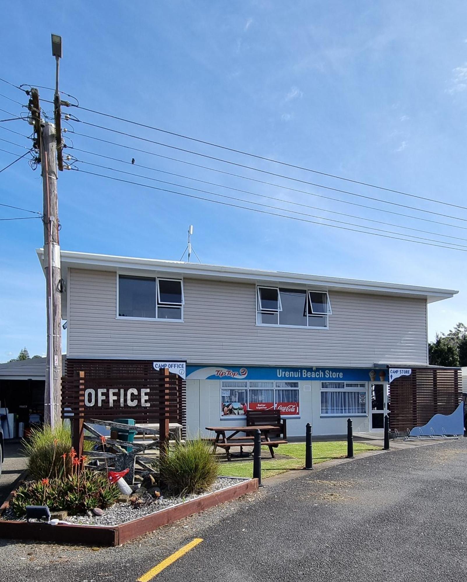 Urenui Beach Camp Exterior photo
