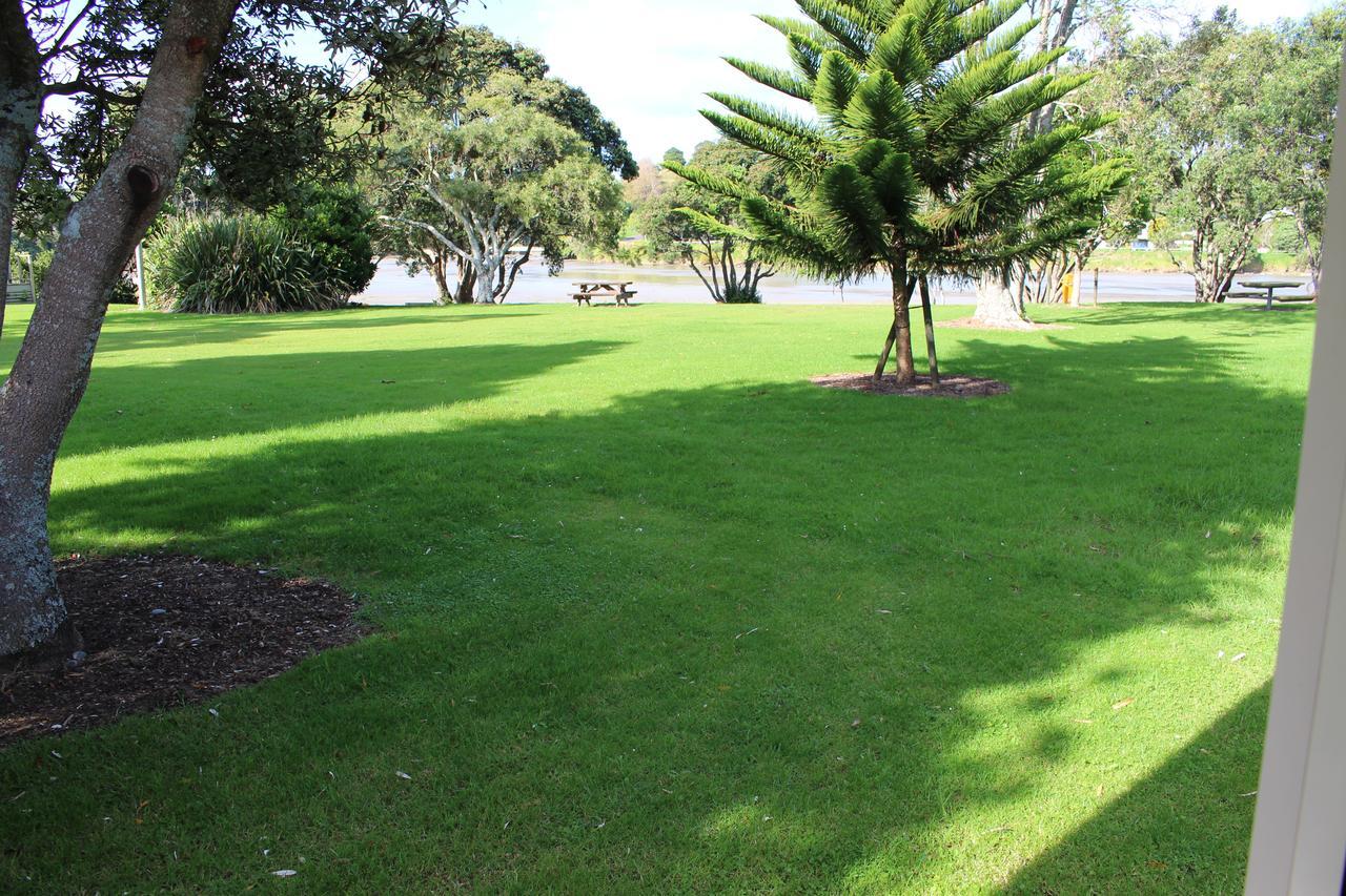Urenui Beach Camp Exterior photo